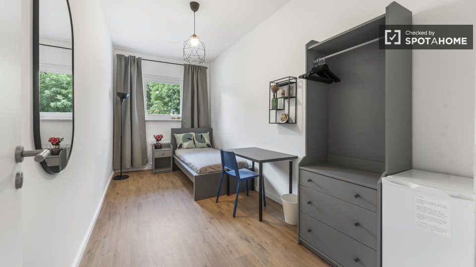 Room, Rübelandstraße, Berlin