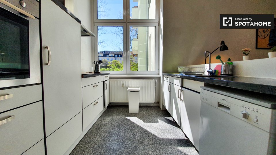 Room, Weimarische Str., Berlin