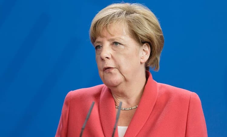 Angela Merkel wins the UN refugee prize