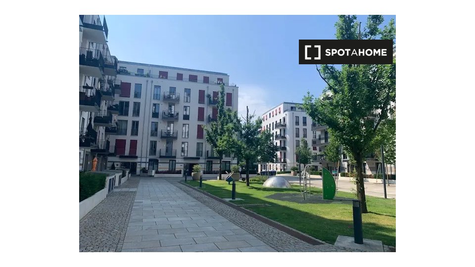 Apartment, Wilhelm-Caspar-Wegely-Platz, Berlin