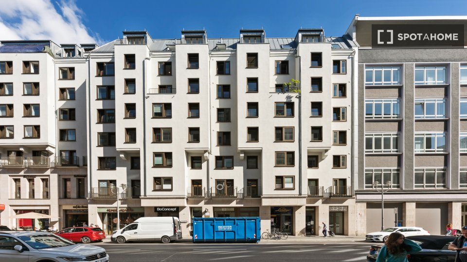 Room, Friedrichstraße, Berlin