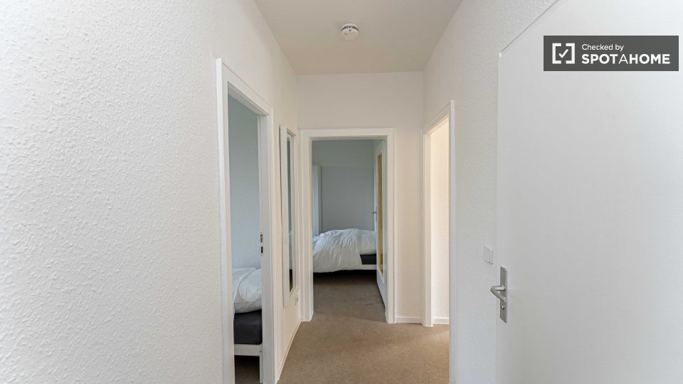 Room, Neltestraße, Berlin