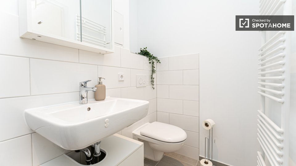 Room, Hoffmannstraße, Berlin