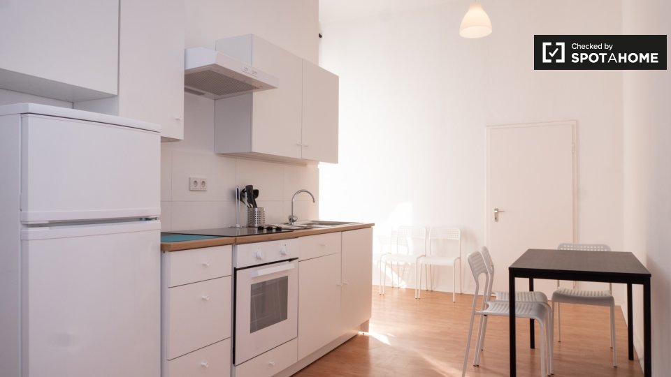 Room, Mehringdamm, Berlin
