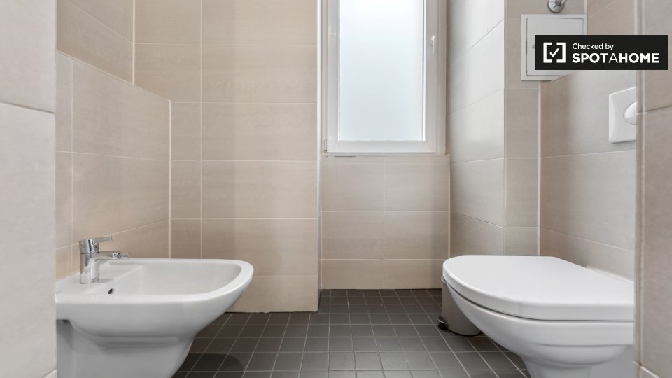 Room, Uhlandstraße, Berlin