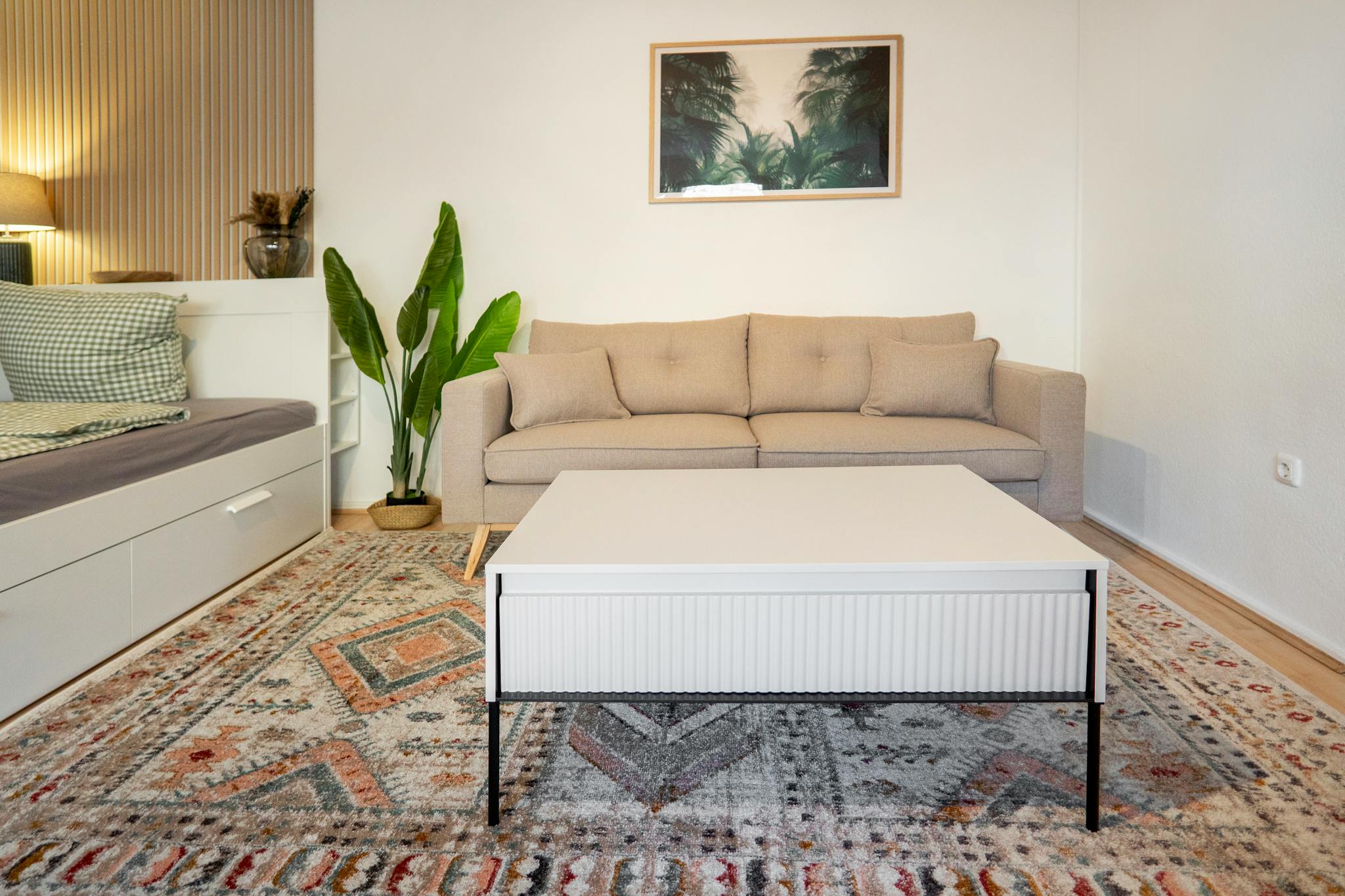 Apartment, Waisenhausgasse, Cologne