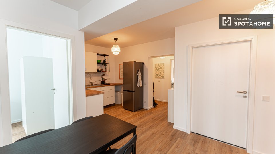 Room, Müllerstraße, Berlin