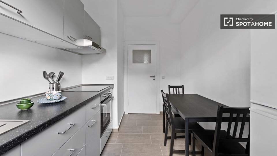 Room, Rübelandstraße, Berlin