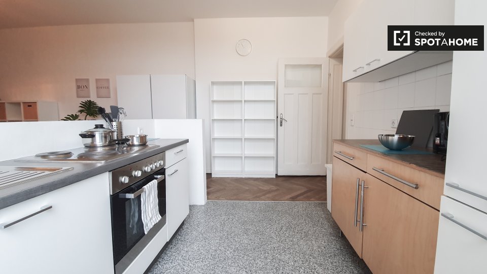 Room, Weimarische Str., Berlin