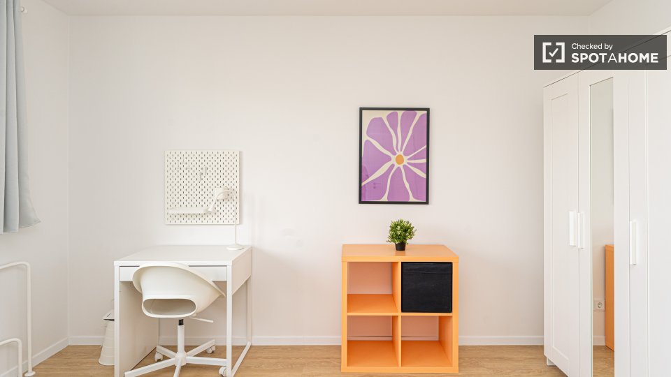 Room, Richardstraße, Berlin