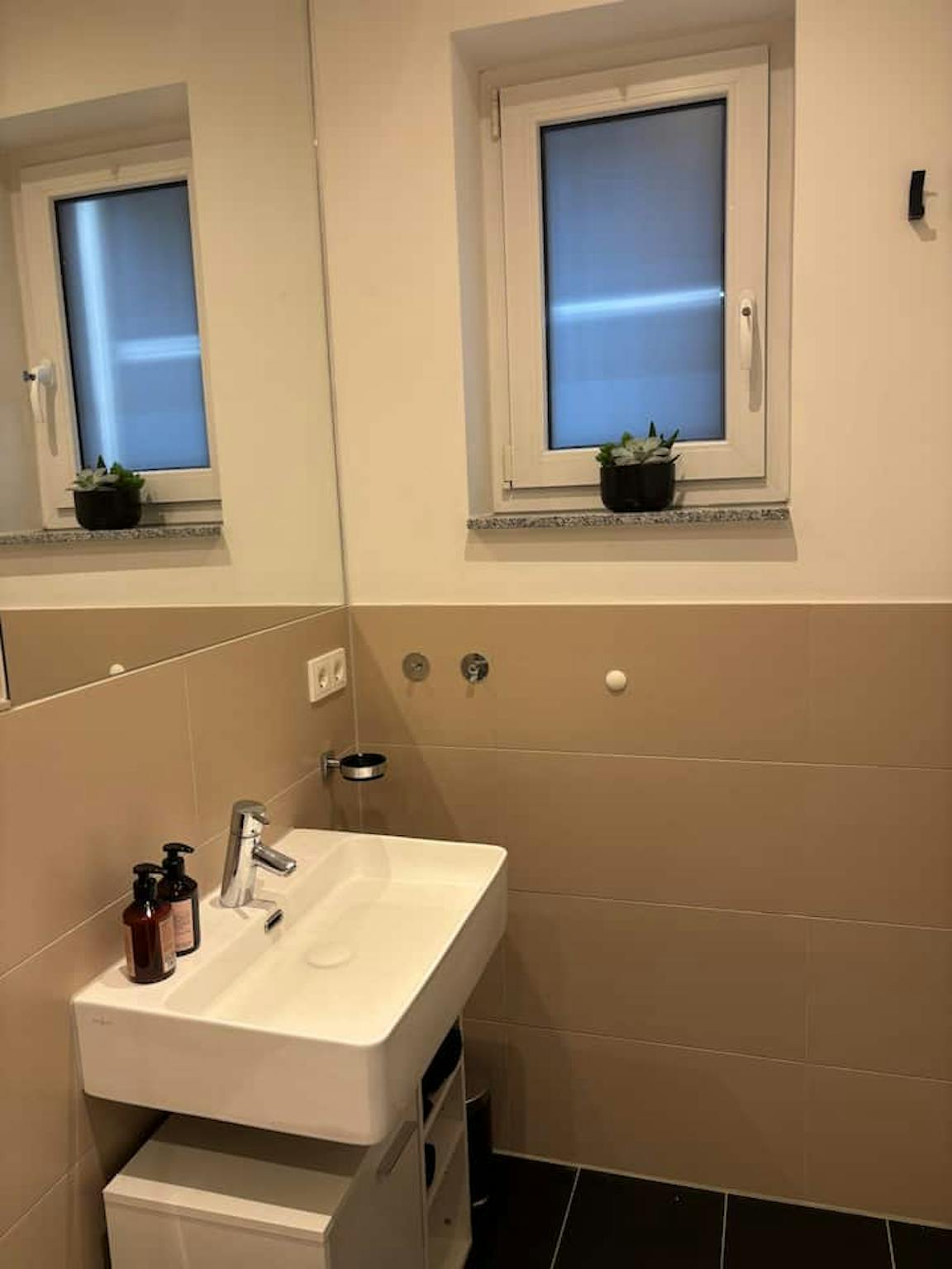 Apartment, Neusser Straße, Dusseldorf