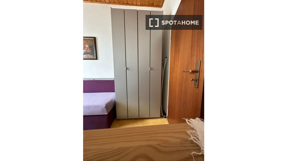 Room, Hackenbergstraße, Berlin
