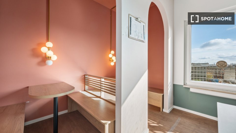 Room, Klara-Franke-Straße-28, Berlin