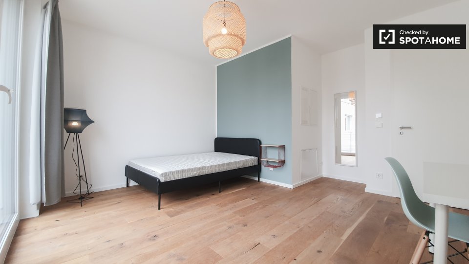 Room, Nazarethkirchstraße, Berlin