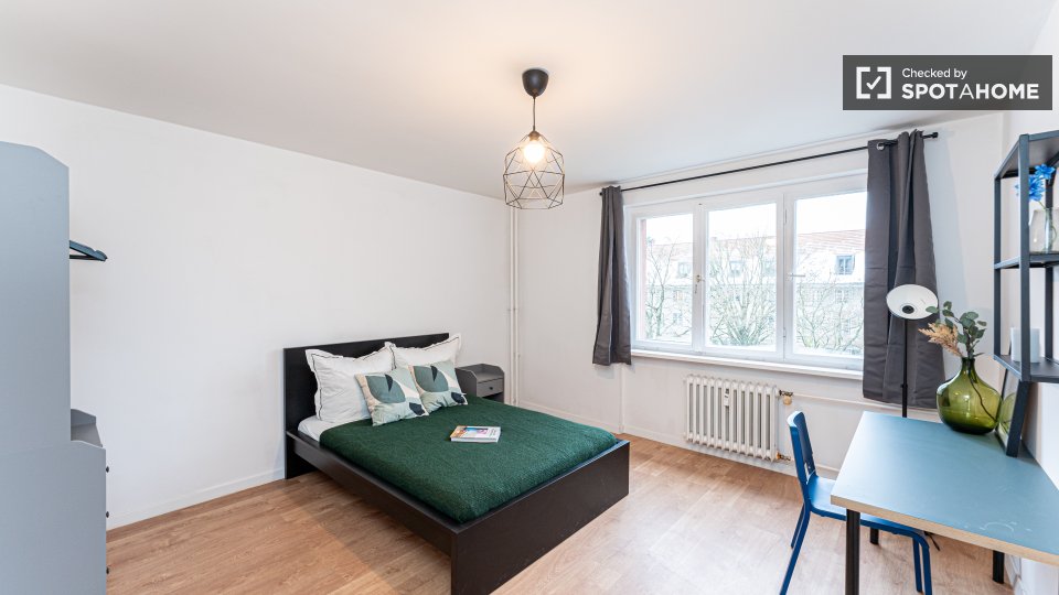 Room, Forckenbeckstraße, Berlin
