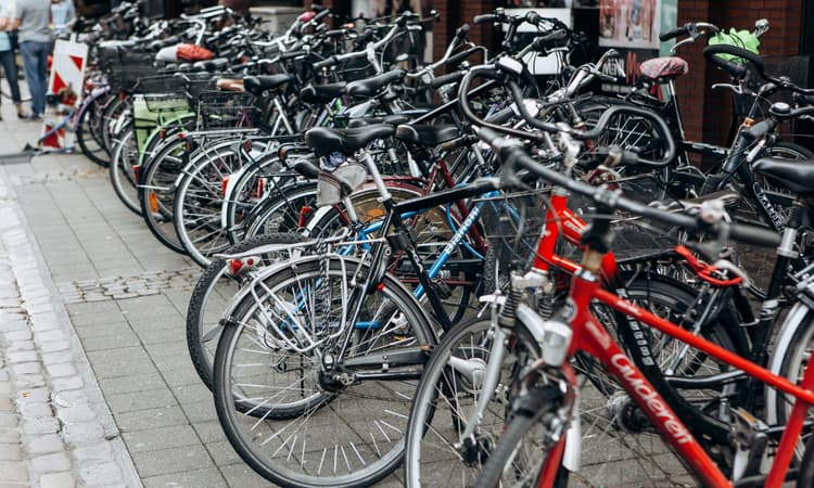 Düsseldorf considers introducing parking fees for bikes