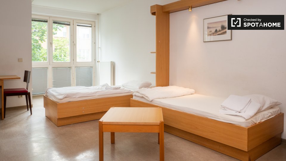 Apartment, Kreuznacher Str., Berlin