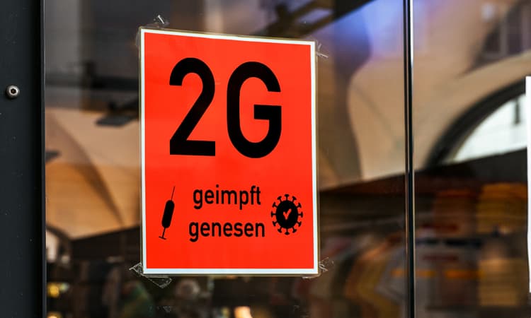 Baden-Württemberg tightens rules for unvaccinated, other states to follow