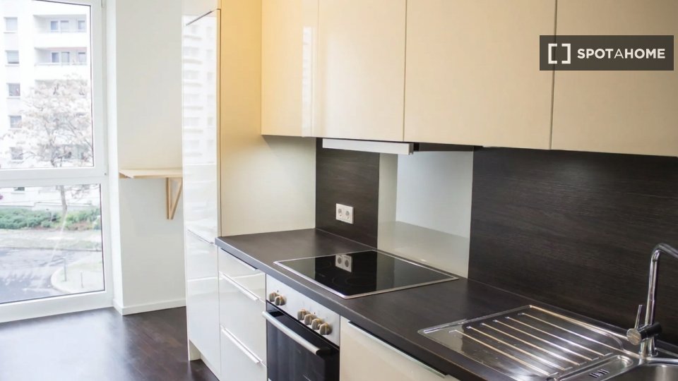 Room, Bernhard-Weiß-Straße-3, Berlin