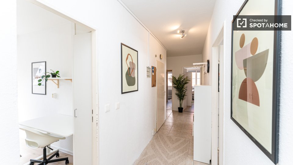 Room, Jüdenstraße, Berlin
