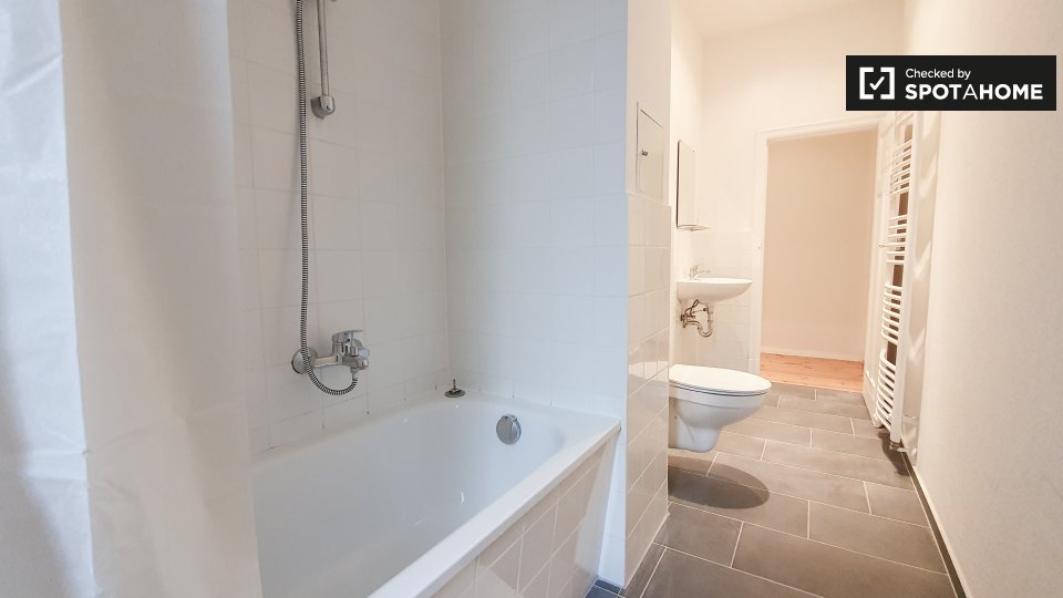 Room, Kottbusser Damm-30, Berlin