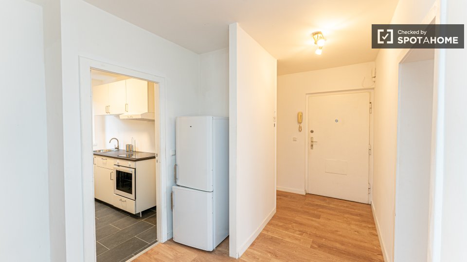 Room, Forckenbeckstraße, Berlin
