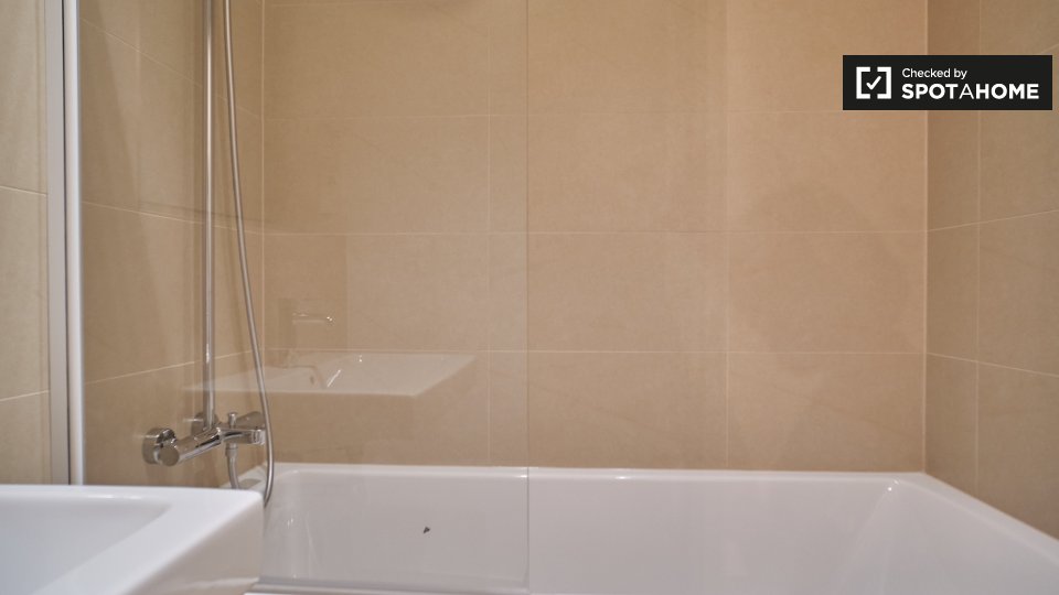 Room, Nazarethkirchstraße, Berlin