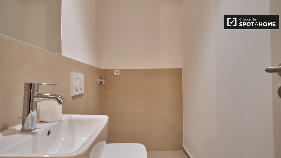 Room, Nazarethkirchstraße, Berlin