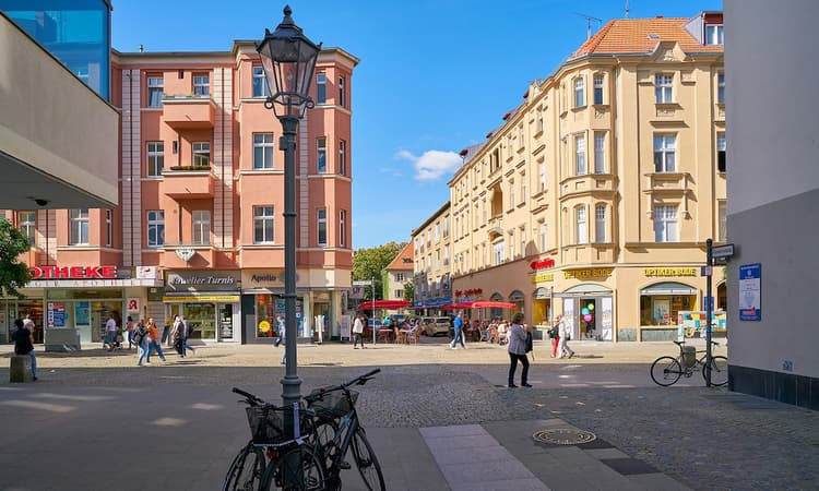 German population stagnates for first time since 2011