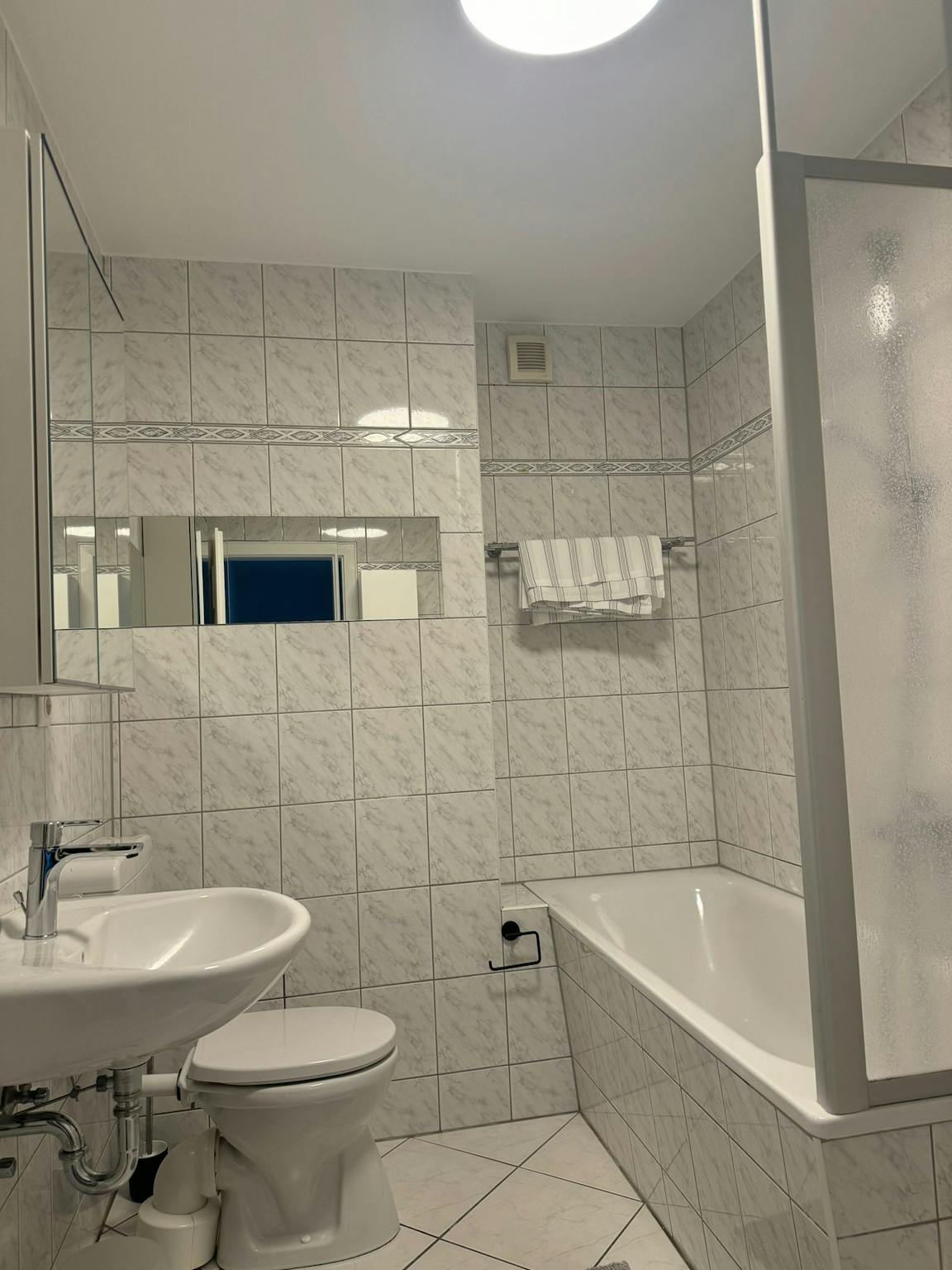 Apartment, Luegallee, Dusseldorf