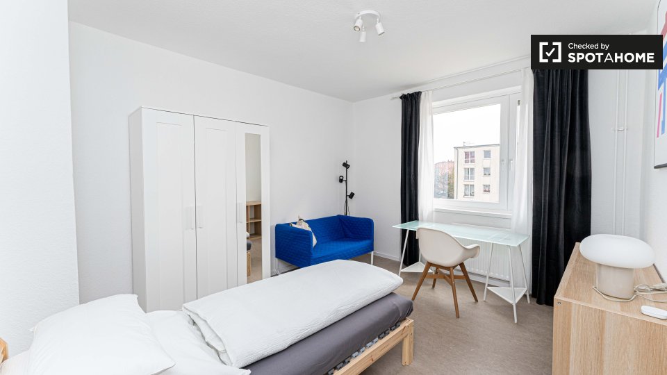 Room, Neltestraße, Berlin