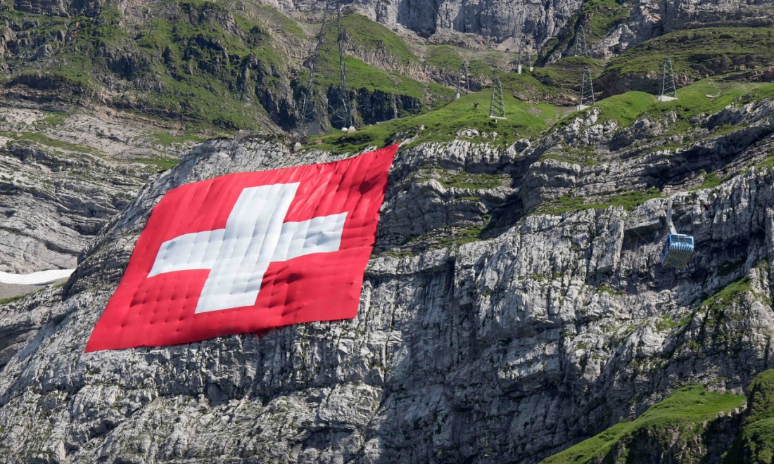 Gigantic Swiss flag to return to the Säntis mountain for National Day