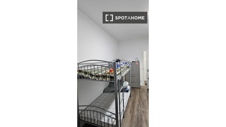 Room, Wilhelminenhofstraße, Berlin