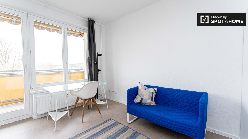 Room, Neltestraße, Berlin