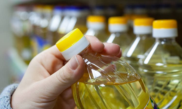 German supermarkets urge people to not panic buy cooking oils
