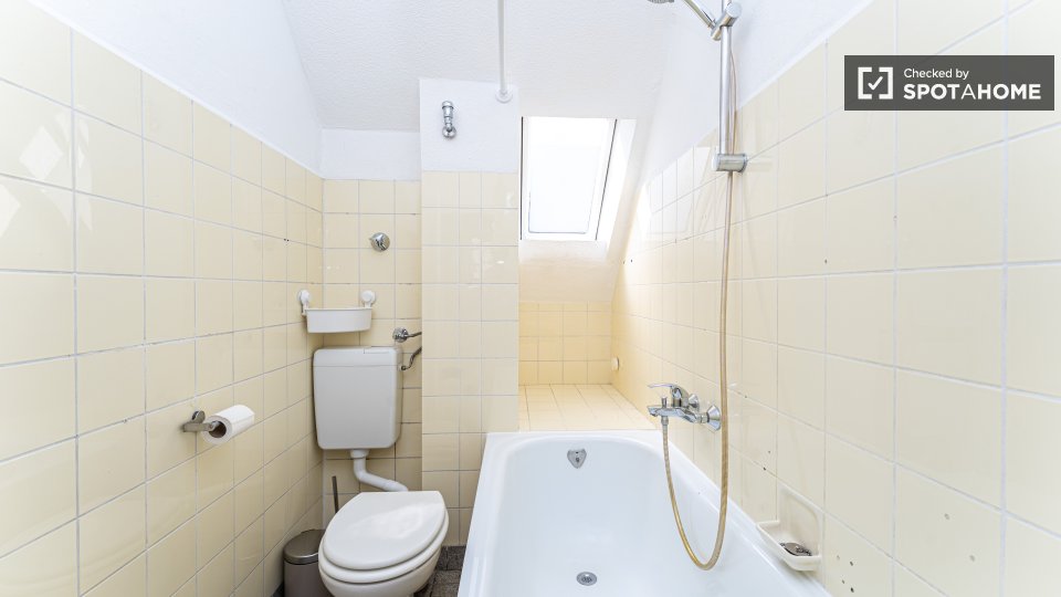 Room, Jüdenstraße, Berlin