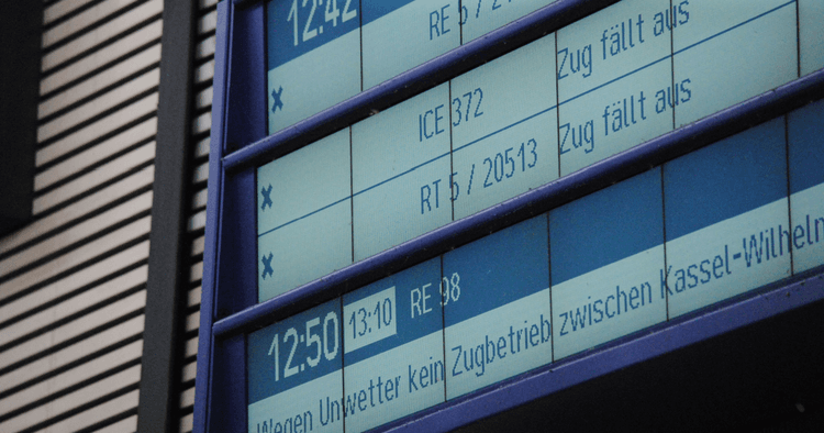 Just 56,1 percent of DB trains were punctual in July