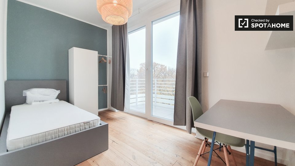 Room, Nazarethkirchstraße, Berlin