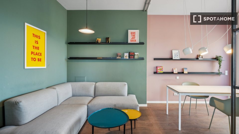 Room, Klara-Franke-Straße-28, Berlin