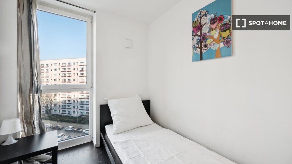 Room, Bernhard-Weiß-Straße-3, Berlin