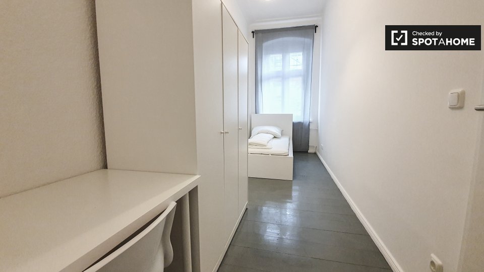 Room, Kottbusser Damm-30, Berlin