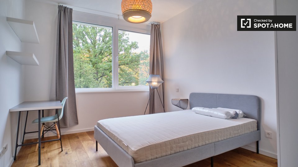 Room, Nazarethkirchstraße, Berlin