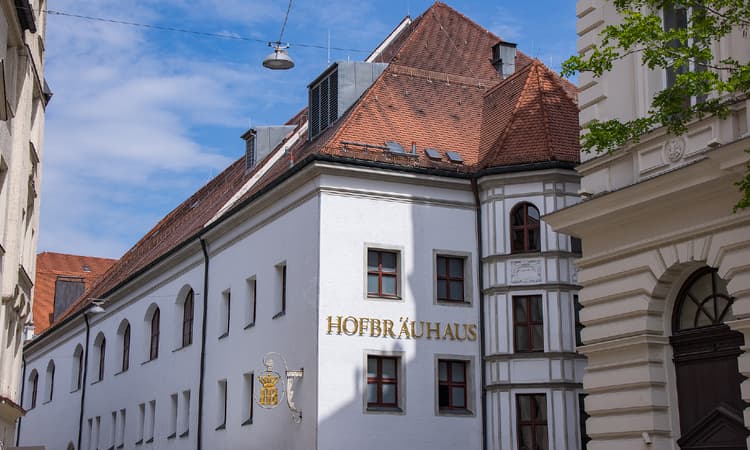 Munich's Hofbräuhaus takes Dresden's Hofbrauhaus to court 