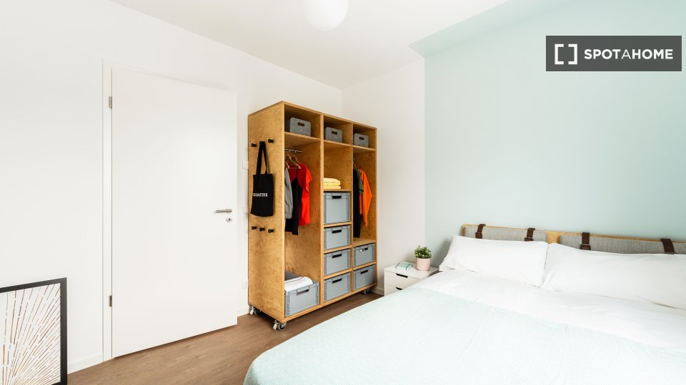 Room, Klara-Franke-Straße-28, Berlin