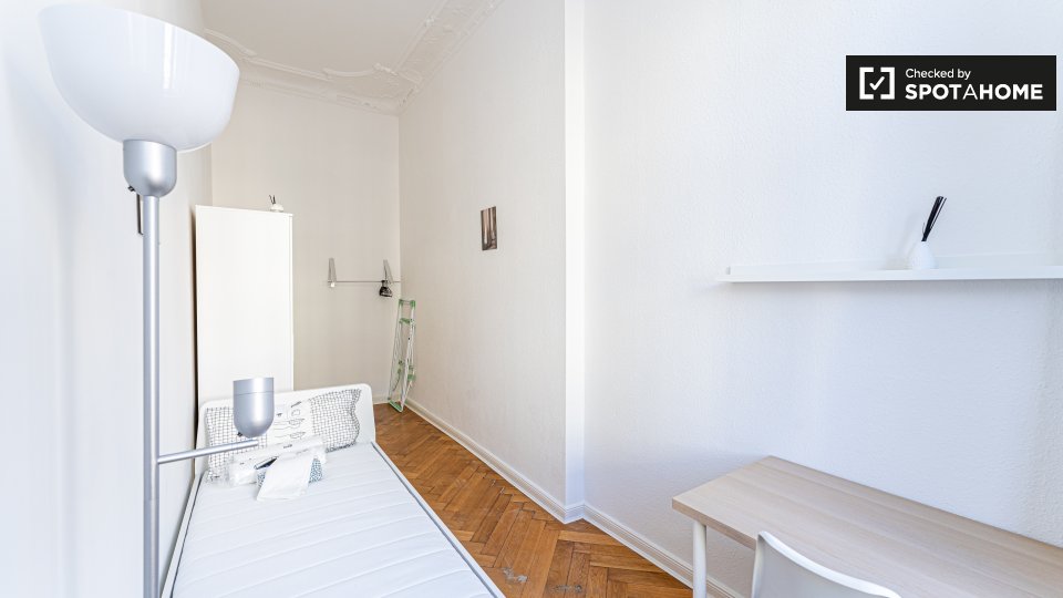 Room, Kaiser-Friedrich-Straße-50, Berlin