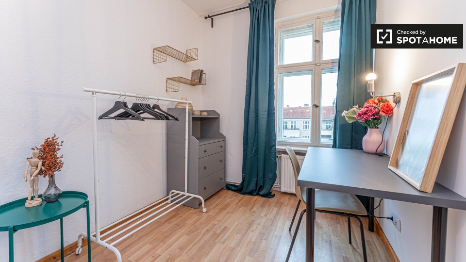 Room, Greifswalder Str., Berlin