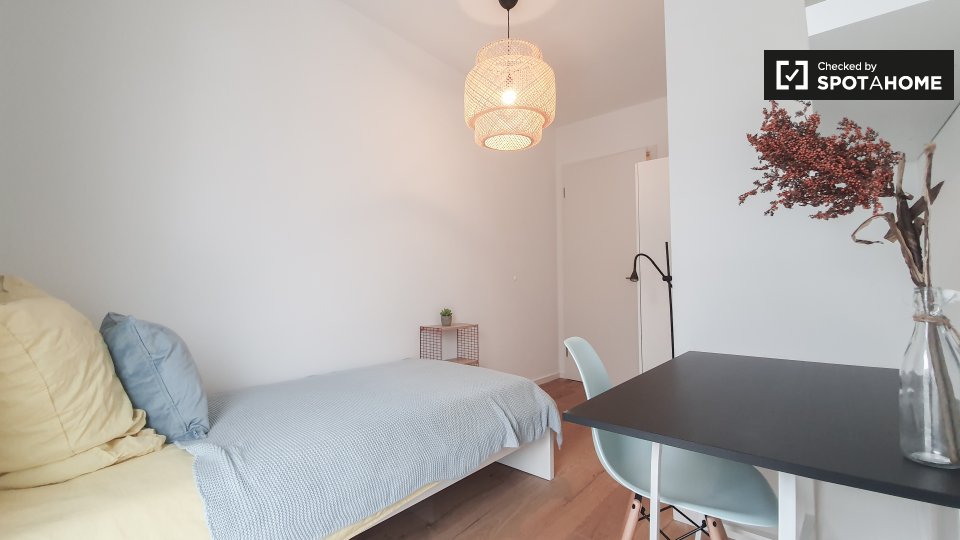 Room, Nazarethkirchstraße, Berlin