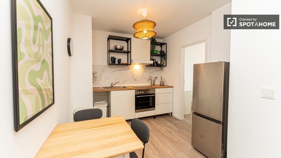 Room, Müllerstraße, Berlin