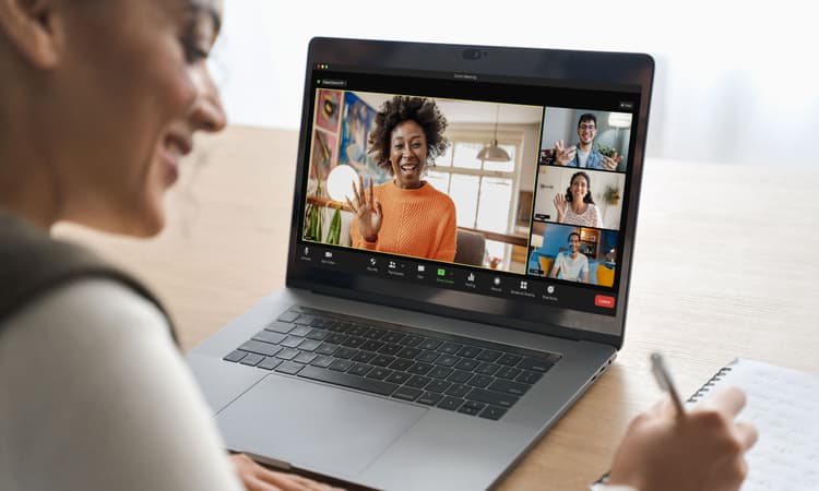 Learn to speak German anytime, anywhere with Babbel’s live online classes