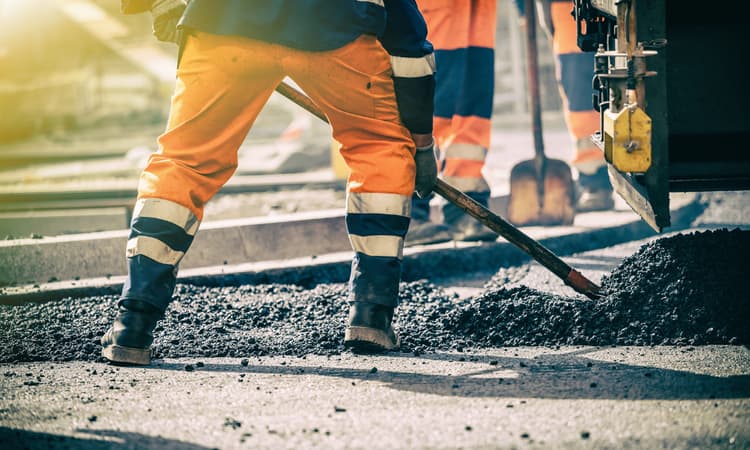 East Germans and migrants disadvantaged in German job market